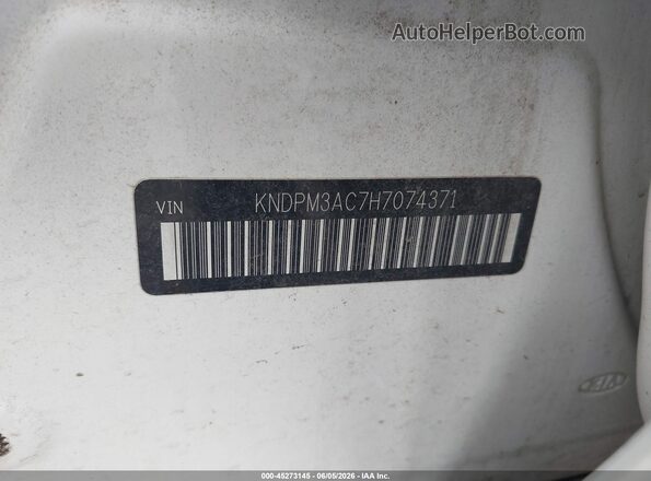 KNDPM3AC7H7074371 2017 KIA SPORTAGE White 