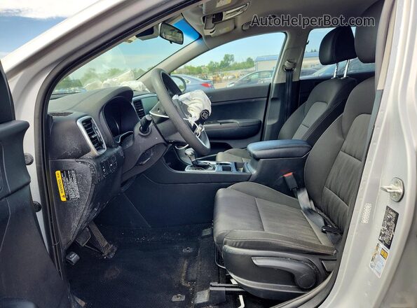 KNDPM3AC8M7874297 2021 KIA SPORTAGE Серебряный Вид салона спереди