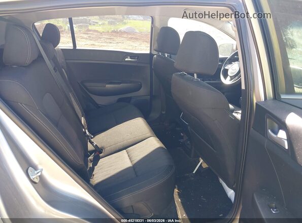 KNDPM3AC8M7932554 2021 KIA SPORTAGE Gray Vista de la etiqueta del VIN