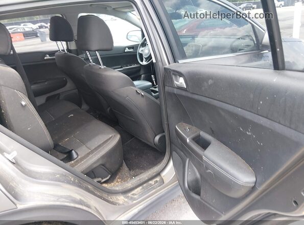 KNDPM3AC9J7360082 2018 KIA SPORTAGE Silver VIN კოდის სტიკერის ხედი