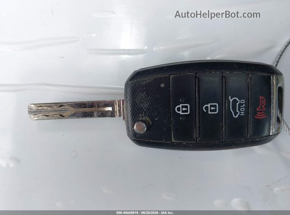KNDPM3ACXJ7351245 2018 KIA SPORTAGE Белый Вид панели приборов