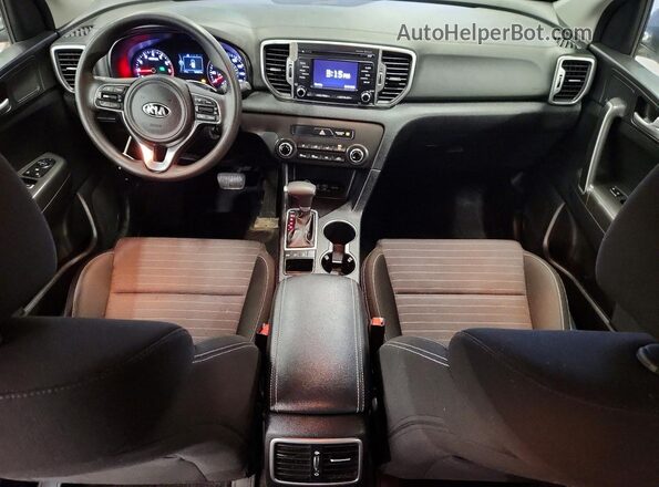 KNDPMCAC1J7359511 2018 KIA SPORTAGE Silver Widok deski rozdzielczej