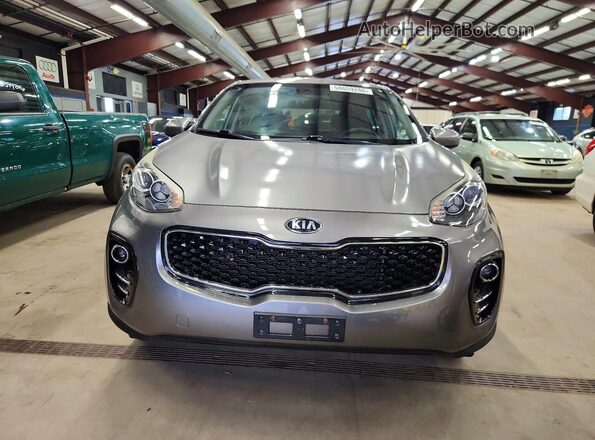 KNDPMCAC1J7359511 2018 KIA SPORTAGE Silver Widok z przodu