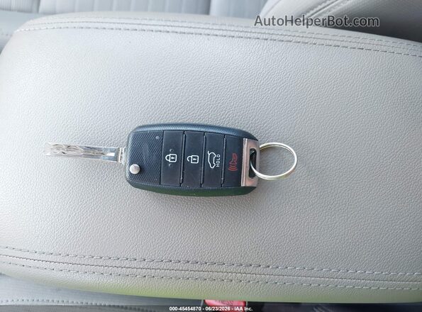 KNDPMCAC2H7238237 2017 KIA SPORTAGE Silver Dashboard view