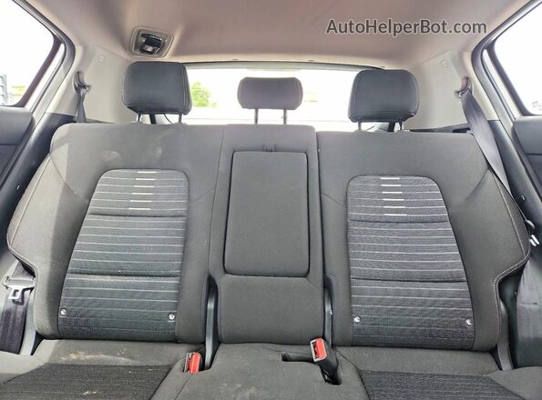 KNDPMCAC2J7320927 2018 KIA SPORTAGE Silver 