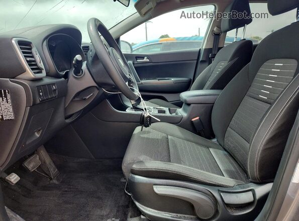 KNDPMCAC2J7320927 2018 KIA SPORTAGE Silver 