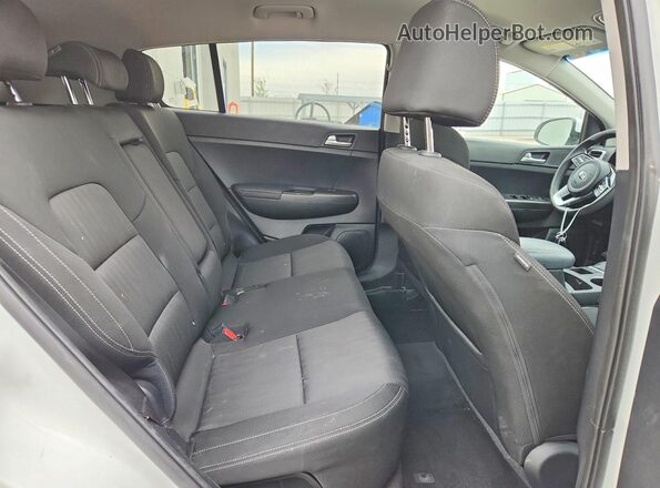 KNDPMCAC2L7812571 2020 KIA SPORTAGE White უკანა სავარძლების ხედი