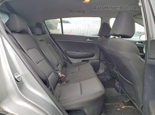 KNDPMCAC2L7838197 2020 KIA SPORTAGE Silver უკანა სალონის ხედი