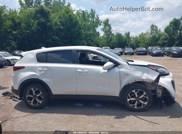 KNDPMCAC2N7007544 2022 KIA SPORTAGE White Vista interior trasera