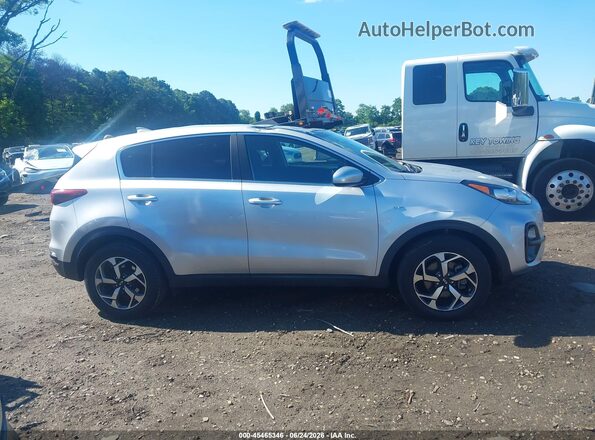 KNDPMCAC2N7983629 2022 KIA SPORTAGE Silver Vista interior trasera