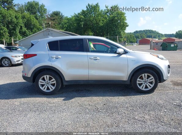 KNDPMCAC3K7573630 2019 KIA SPORTAGE Gray უკანა სალონის ხედი