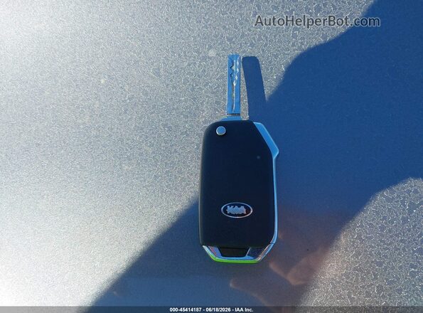 KNDPMCAC4H7275645 2017 KIA SPORTAGE Silver წინა პანელის ხედი
