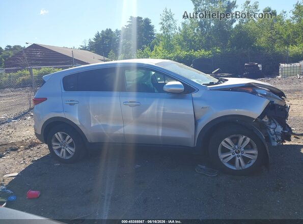 KNDPMCAC4J7371958 2018 KIA SPORTAGE Silver Vista interior trasera