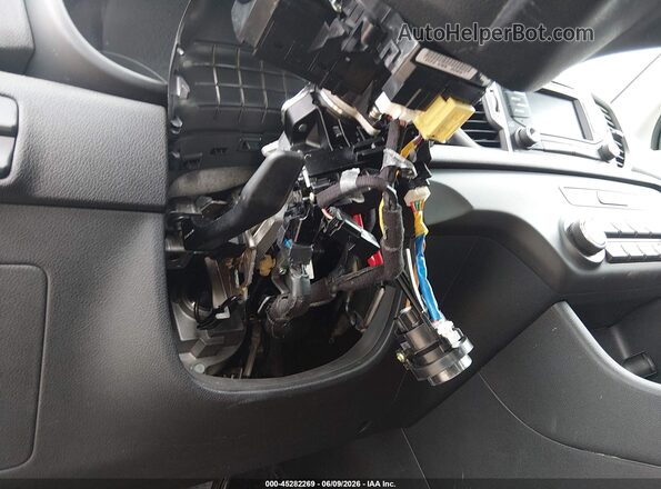 KNDPMCAC4K7565794 2019 KIA SPORTAGE White Vista frontal