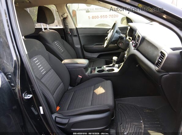 KNDPMCAC5H7042826 2017 KIA SPORTAGE Black Widok wnętrza z przodu
