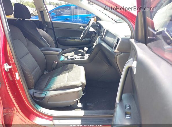 KNDPMCAC5H7067404 2017 KIA SPORTAGE Красный Вид салона спереди
