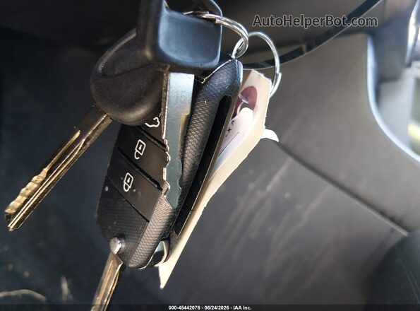 KNDPMCAC5H7235977 2017 KIA SPORTAGE Silver Առջևի վահանակի տեսք