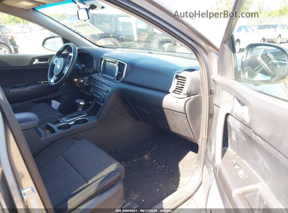 KNDPMCAC5K7556571 2019 KIA SPORTAGE Gray Front interior view