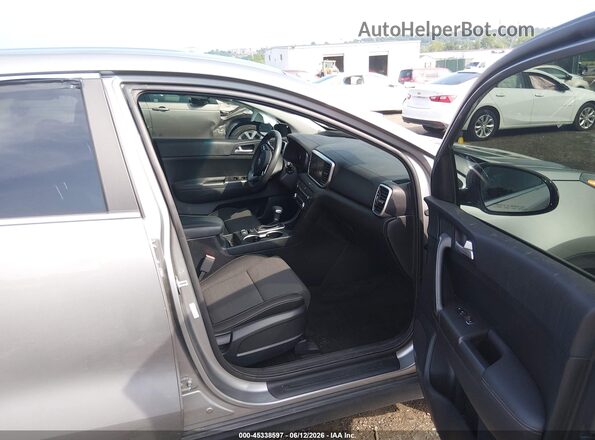KNDPMCAC5N7023849 2022 KIA SPORTAGE Silver წინა სალონის ხედი