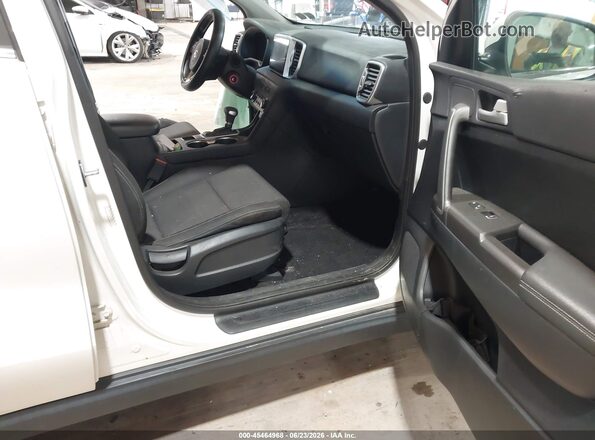 KNDPMCAC6H7035545 2017 KIA SPORTAGE White Սալոնի դիմացի տեսք