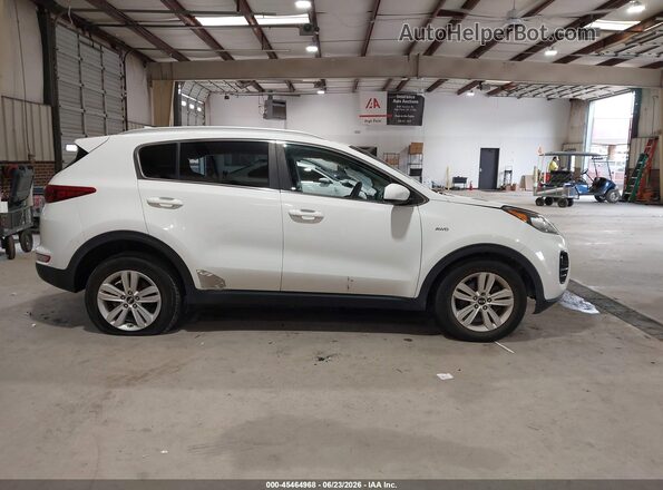 KNDPMCAC6H7035545 2017 KIA SPORTAGE White Սալոնի 360 աստիճան տեսք