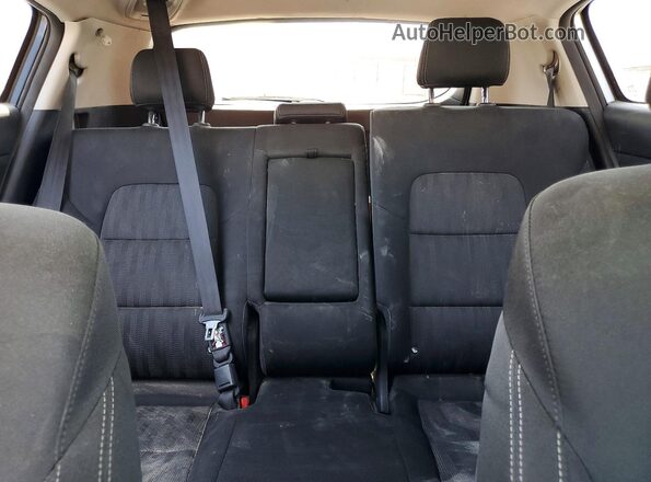 KNDPMCAC6H7163767 2017 KIA SPORTAGE Silver Հետևի նստատեղերի տեսք