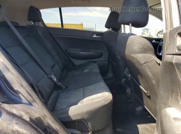 KNDPMCAC6H7163767 2017 KIA SPORTAGE Silver Սալոնի հետևի տեսք