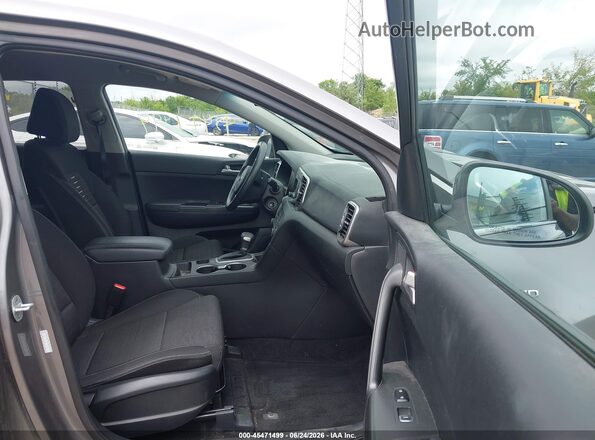 KNDPMCAC6J7331462 2018 KIA SPORTAGE Gray Widok wnętrza z przodu