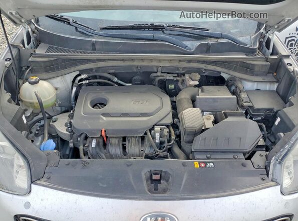 KNDPMCAC7H7282573 2017 KIA SPORTAGE Silver Vista del compartimento del motor