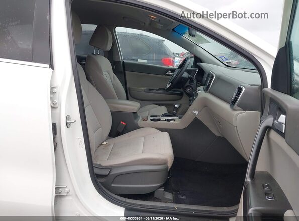 KNDPMCAC7K7605477 2019 KIA SPORTAGE White Vista interior delantera