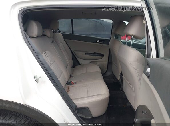 KNDPMCAC7K7605477 2019 KIA SPORTAGE White Vista de la etiqueta del VIN