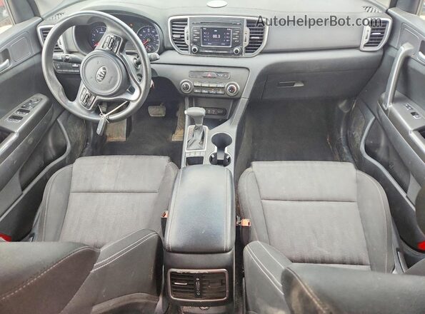 KNDPMCAC8H7281044 2017 KIA SPORTAGE Red Առջևի վահանակի տեսք