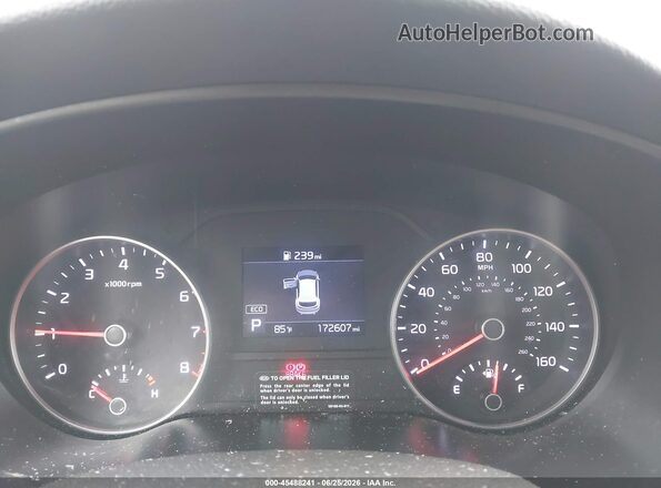 KNDPMCAC8L7749766 2020 KIA SPORTAGE Red Widok tylnych siedzeń