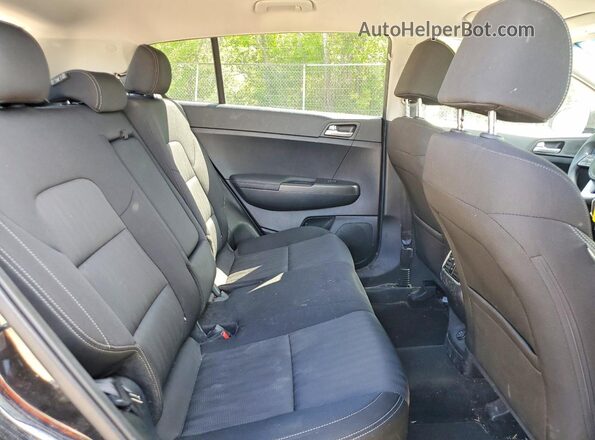 KNDPMCAC8M7914006 2021 KIA SPORTAGE Black Սալոնի հետևի տեսք