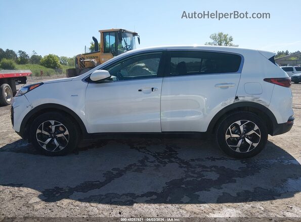 KNDPMCAC8N7005488 2022 KIA SPORTAGE White Դիմացի տեսք