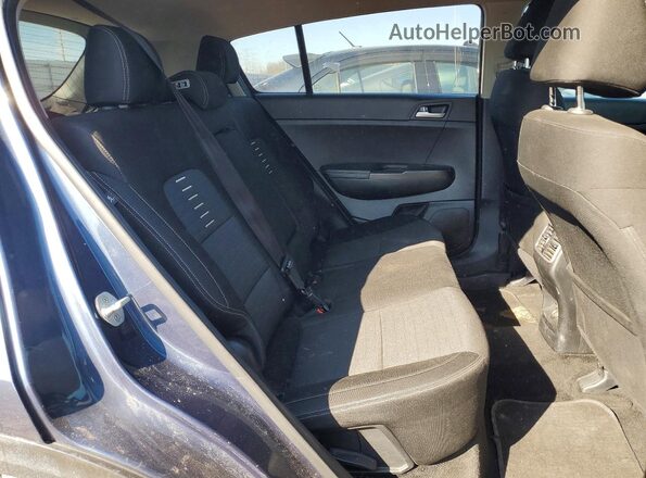 KNDPMCAC9H7203274 2017 KIA SPORTAGE Gray უკანა სალონის ხედი