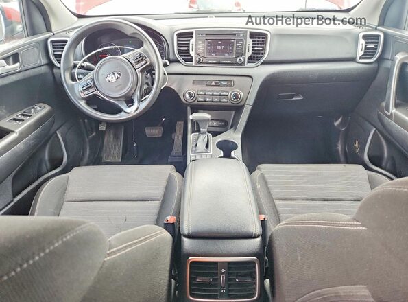 KNDPMCAC9J7400712 2018 KIA SPORTAGE Red Vista del salpicadero