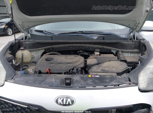 KNDPMCACXJ7337779 2018 KIA SPORTAGE Silver Հետևի տեսք