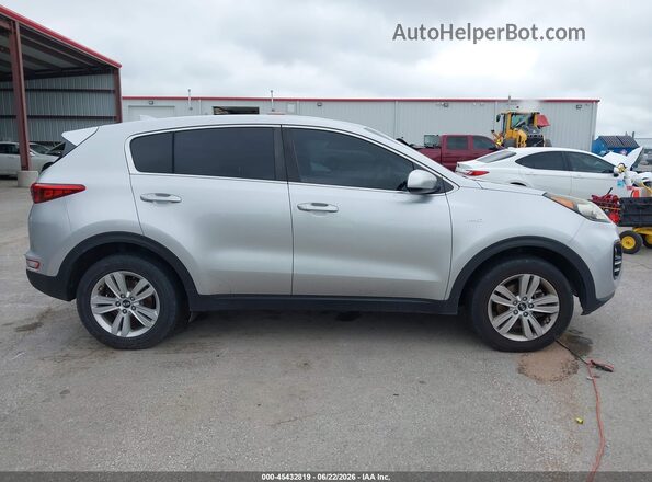 KNDPMCACXJ7337779 2018 KIA SPORTAGE Silver Սալոնի հետևի տեսք