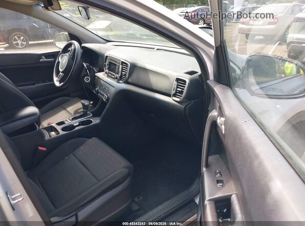 KNDPMCACXJ7437879 2018 KIA SPORTAGE Silver Սալոնի դիմացի տեսք