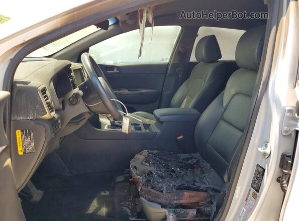 KNDPN3AC1J7365077 2018 KIA SPORTAGE Silver 