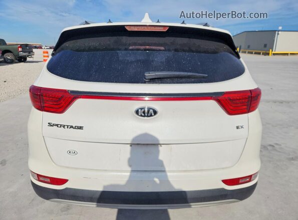 KNDPN3AC2J7466175 2018 KIA SPORTAGE White Rear view