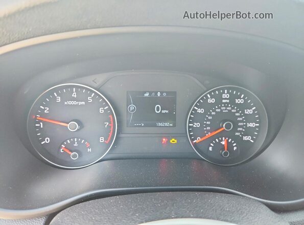 KNDPN3AC2J7466175 2018 KIA SPORTAGE White Instrument cluster view