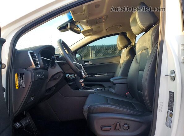 KNDPN3AC4M7882622 2021 KIA SPORTAGE White Вид салону спереду