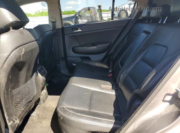 KNDPN3AC6H7255104 2017 KIA SPORTAGE Gray Widok wnętrza z tyłu
