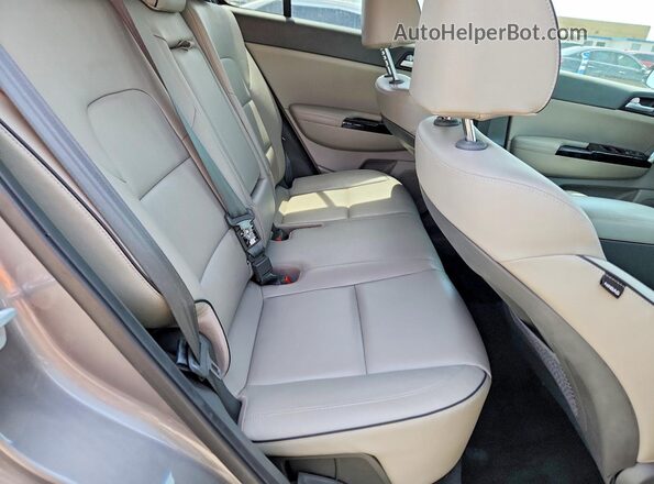 KNDPN3AC6J7413026 2018 KIA SPORTAGE Gray უკანა სავარძლების ხედი