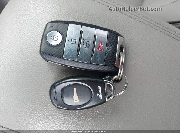 KNDPN3AC7K7543978 2019 KIA SPORTAGE White Vista del salpicadero