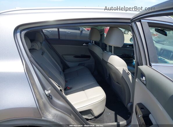 KNDPN3AC8J7383558 2018 KIA SPORTAGE Gray VIN կոդի պիտակի տեսք