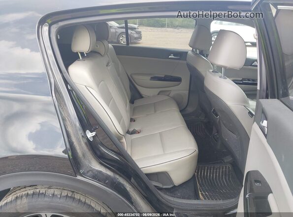 KNDPNCAC7J7420695 2018 KIA SPORTAGE Black Widok naklejki z numerem VIN