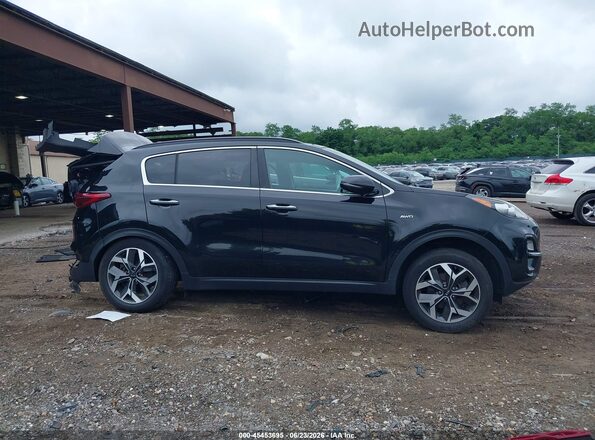 KNDPNCAC7L7632032 2020 KIA SPORTAGE Черный Вид задней части салона